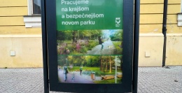 Obrázok k článku Nitra: Mesto revitalizuje Nový park, pribudli tam nové lavičky a osvetlenie